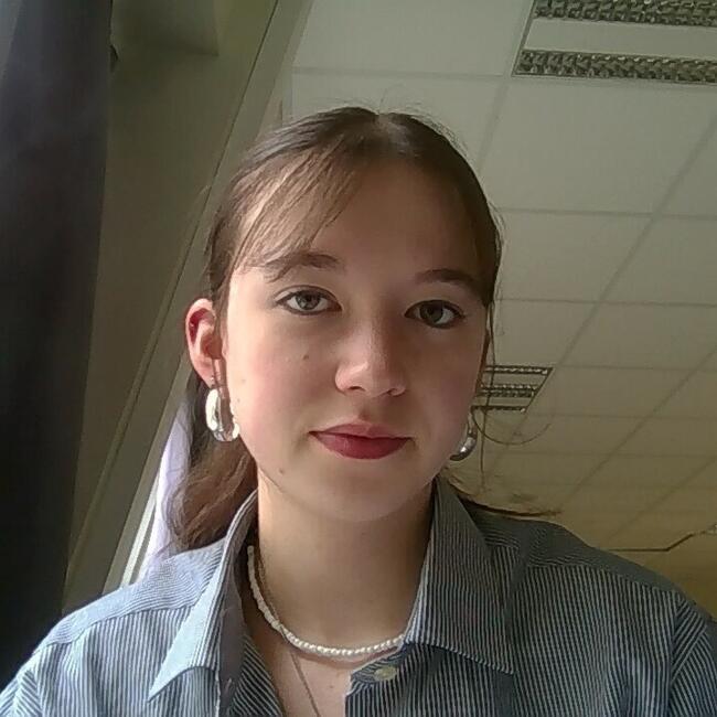 Babysitter in Amiens: Lilly