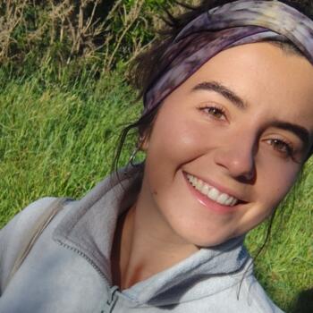 Babysitter in Roxburgh: Irene