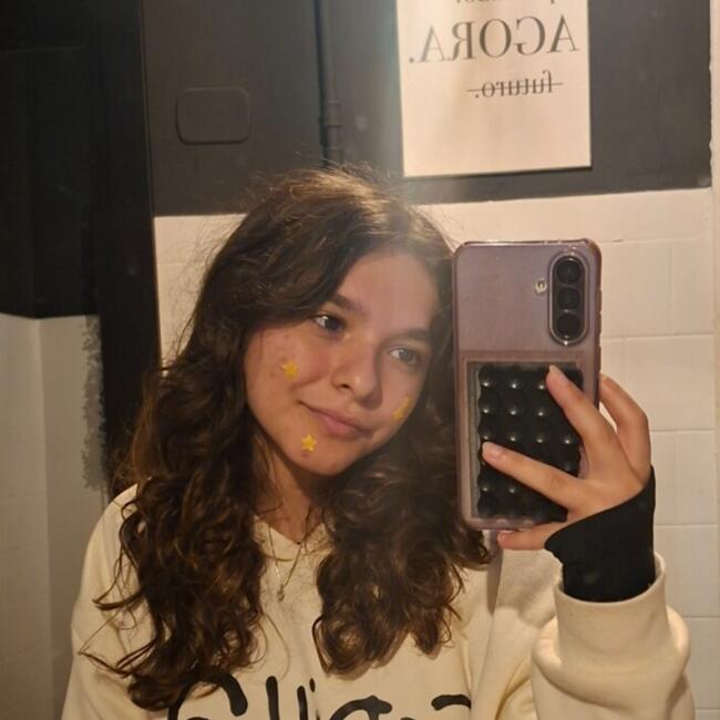 Babysitter in Porto Alegre: Giovanna