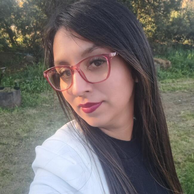 Babysitter in Coronel: Javiera Danixa