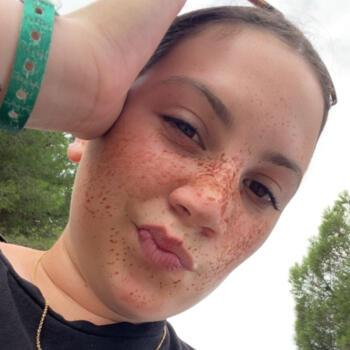 Babysitter in Beaumont-sur-Sarthe: Kimberley