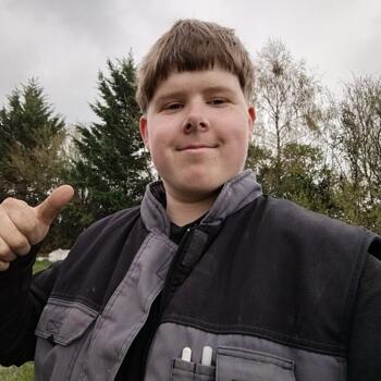 Baby-sitter Tarbes: Iwan