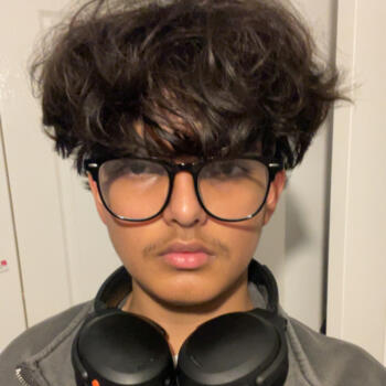 Babysitter in Wokingham: Hassaan