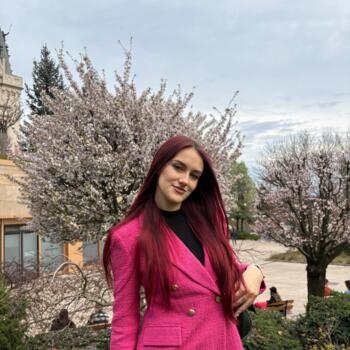 Babysitter in Iași: Delia