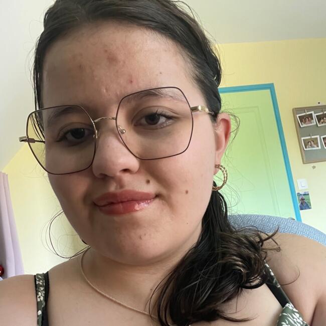 Babysitter in Amiens: Loane
