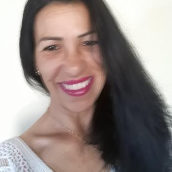 Babá em Porto Alegre: Angela