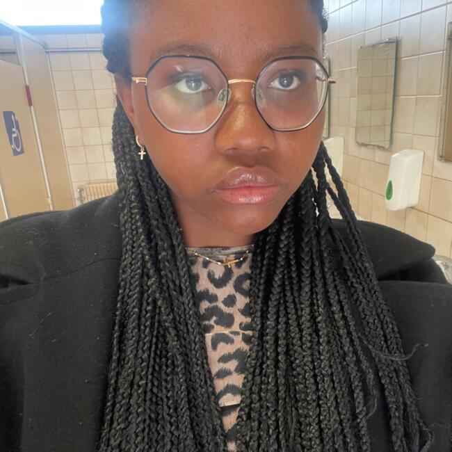 Babysitter in Saint-Tropez: Adriana