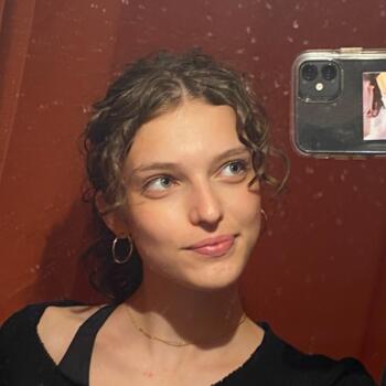 Niñera en Issy-les-Moulineaux: Lily