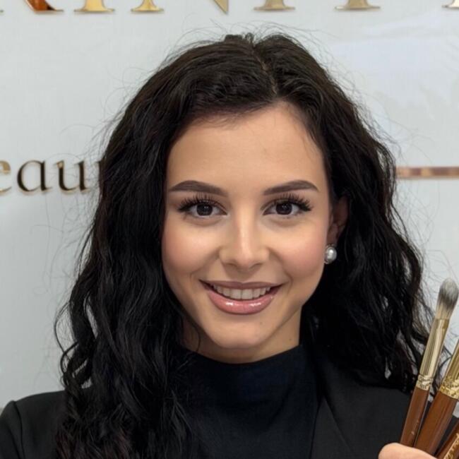 Детегледачка в Варна: Ива