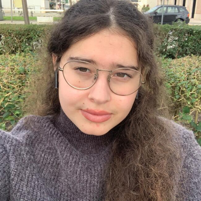 Babysitter in Leiria: Flávia