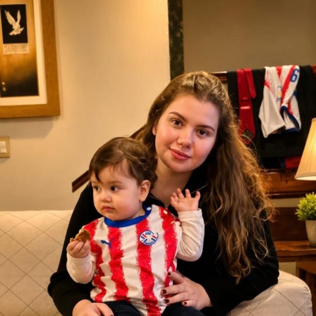 Trabajo para niñera en Luque: Valentina
