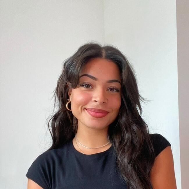 Babysitter in Calais: Lyna