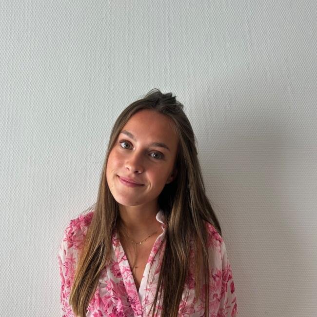 Babysitter in Pau: Chloé