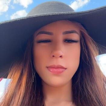 Emprego de babá em Goiânia: emprego de babá Roberta