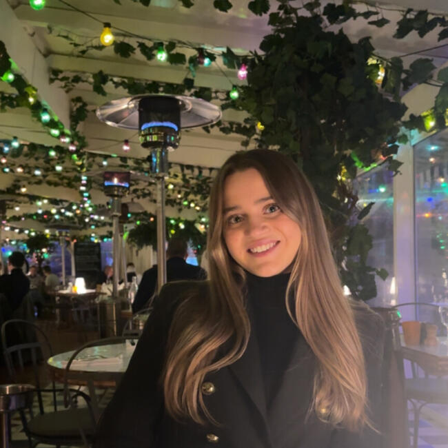 Babysitter in La Teste-de-Buch: Uliana
