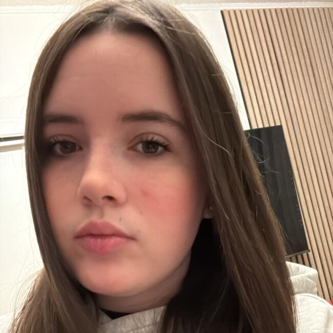 Babysitter in Moussy-le-Neuf: Lenna