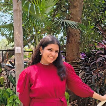 Babysitter Mumbai: Divyanka