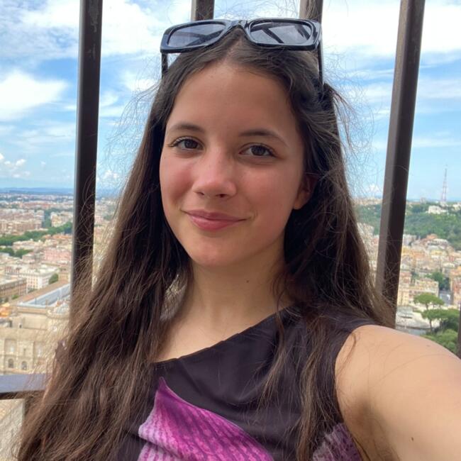 Babysitter in Berlin: Maria Lara