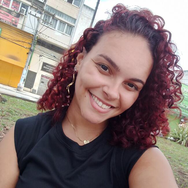 Babysitter in Feira de Santana: Laura