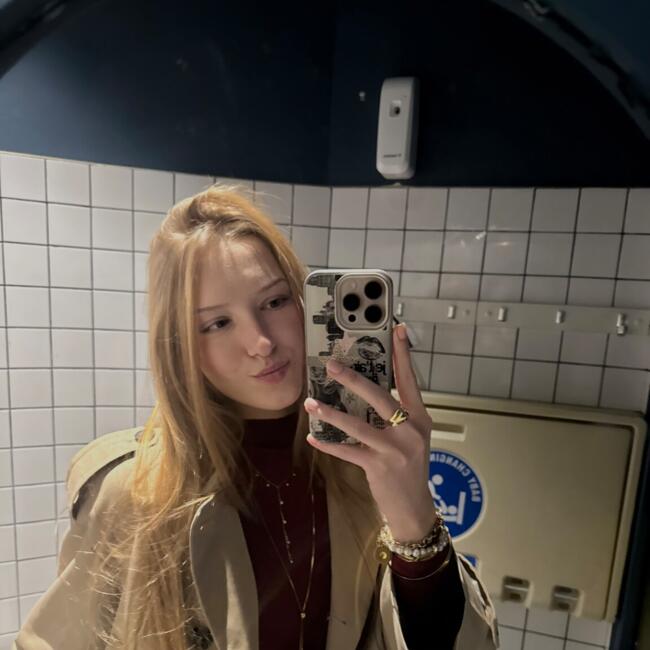 Babysitter in Nice: Stefaniya