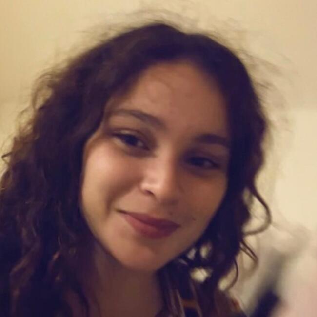 Babysitter in Gif-sur-Yvette: Sarah