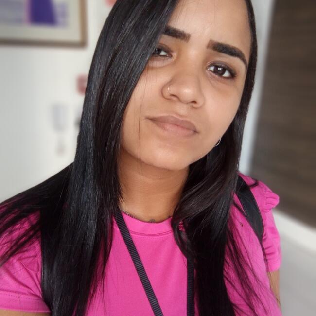 Babysitter in Salvador: Carolina