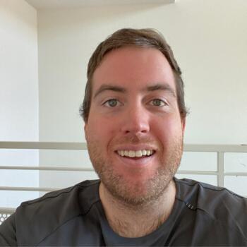 הורה תל אביב-יפו: Andrew