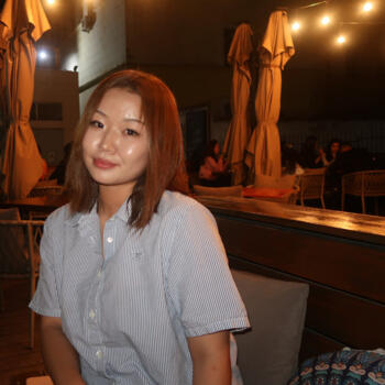 Babysitter Seoul: Khulan