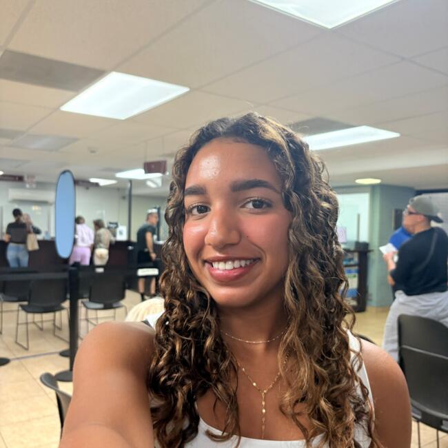 Babysitter in Miami: Annabella