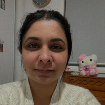 Babysitter in Ballarat: Arshnoor