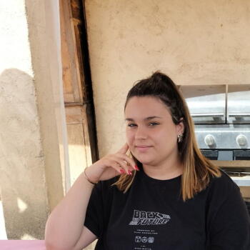 Babysitter in Mandelieu-la-Napoule: Lea