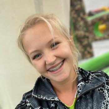 Baby-sitter in Herstal: Justine