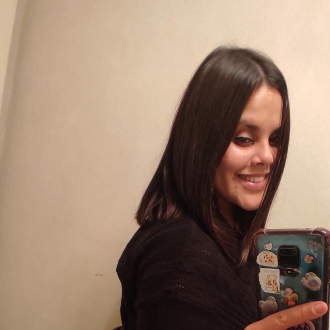 Babysitter in Morón: Anabella