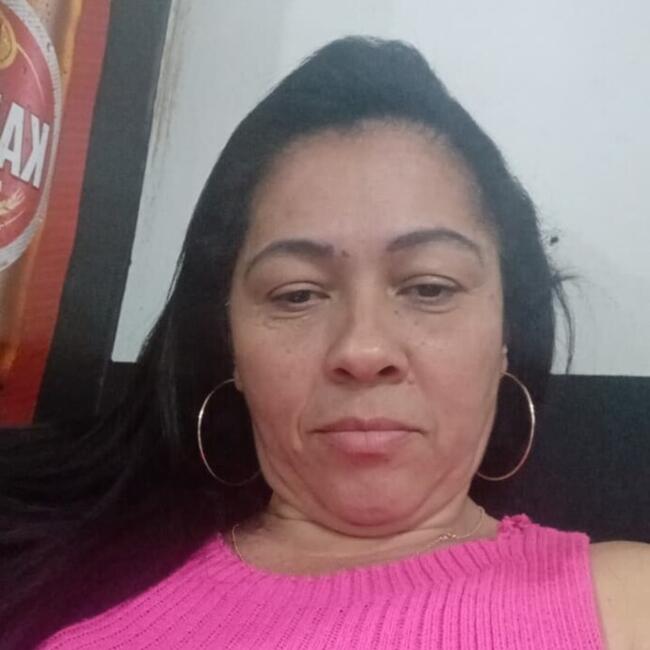 Babysitter in Contagem: Jacqueline