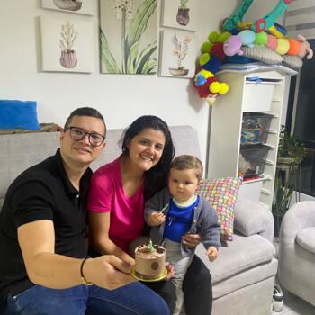 Trabajo para niñera en Bogotá: trabajo de niñera Andres Gutierrez