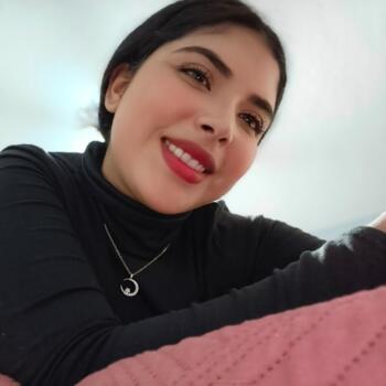 Niñera Santa Rosa Jauregui: Isabel