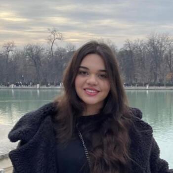 Babysitter in Coimbra: Isabela