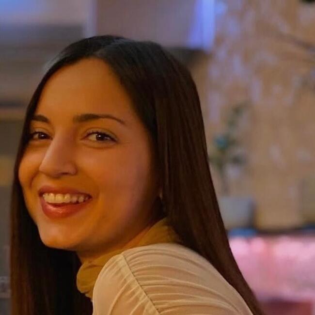 Babysitter in Vryses: Lina