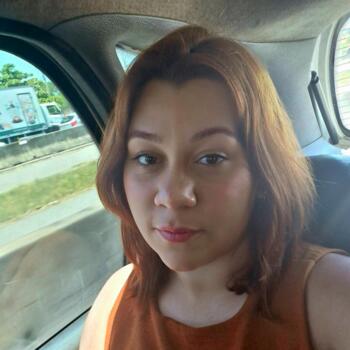 Babysitter in Niterói: Nicole Sínis