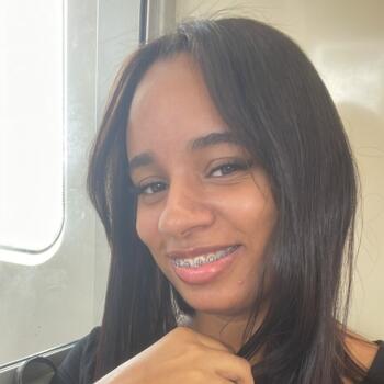 Babysitter in Salvador: Graziele