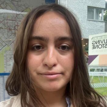 Babysitter in Woluwe-Saint-Pierre - Sint-Pieters-Woluwe: Ainhoa