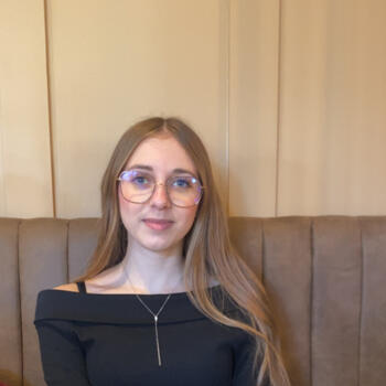 Babysitter in Saint-Germain-de-Tournebut: Maellie