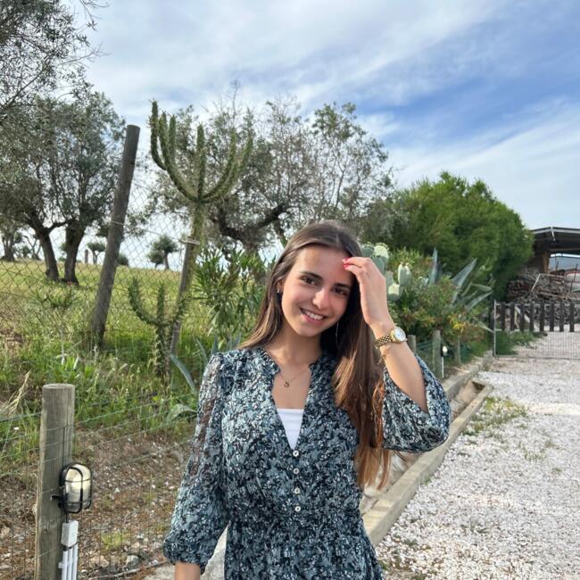 Babysitter em Reguengos de Monsaraz: Madalena