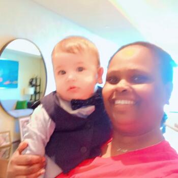 Babysitter in Doha: Naomi