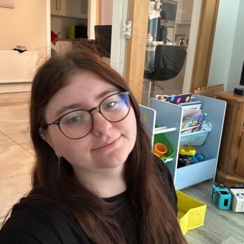 Babysitter in Neunkirchen am Sand: Julia