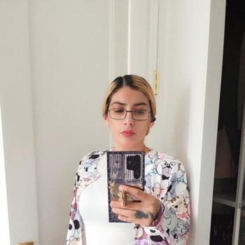 Nanny in Borough of Queens: Angie