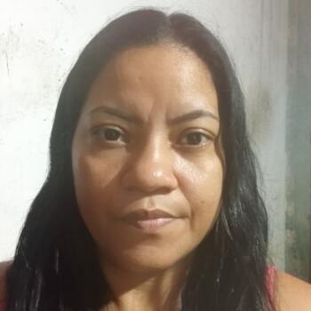 Babysitter Ananindeua: Adriana