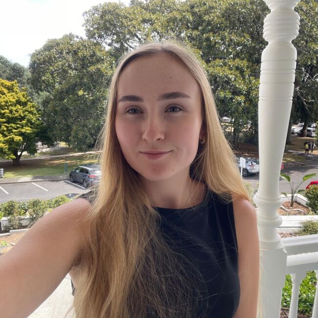 Babysitter in Auckland: Rosalia