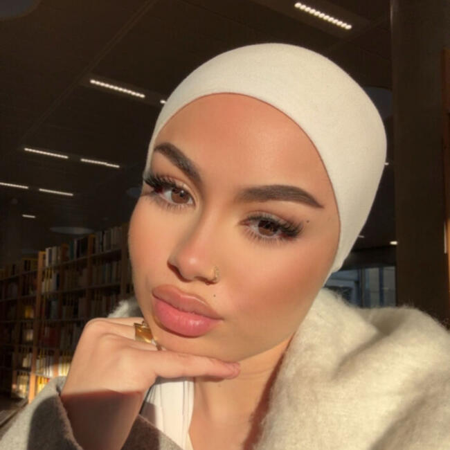 Babysitter in Lormont: Arwa