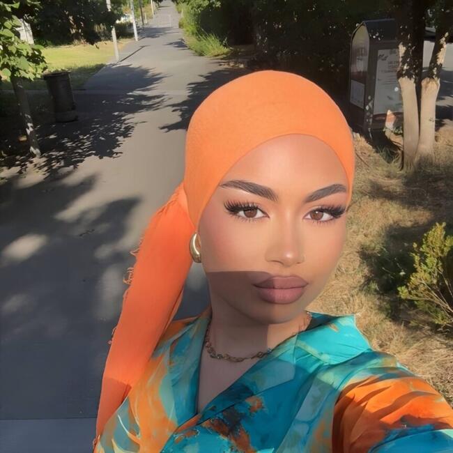 Babysitter in Lormont: Arwa